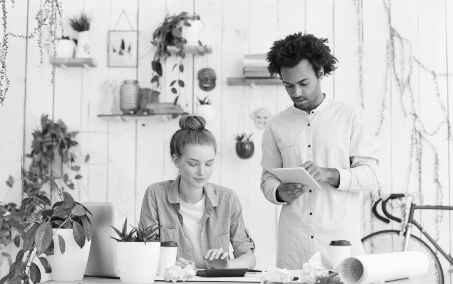 Geordnete Finanzunterlagen in Ordnern